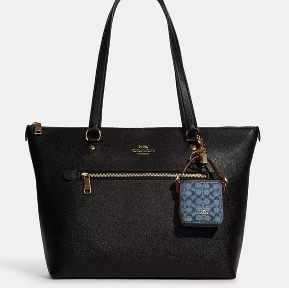 🔹️Coach🔹️ Mini Val Duffle Bag  denim Charm In Signature Chambray [SOLD OUT] - Picture 2 of 4